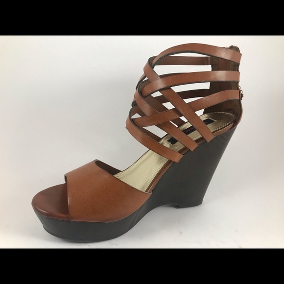 Shoes - Picture 5 of 9